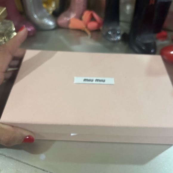 Miu Miu Pebbled Gray Leather Women's Full size Zip Around Wallet!! - Picture 2 of 9